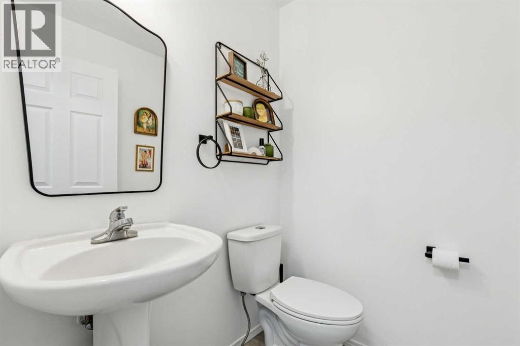 214 Cougarstone Circle SW