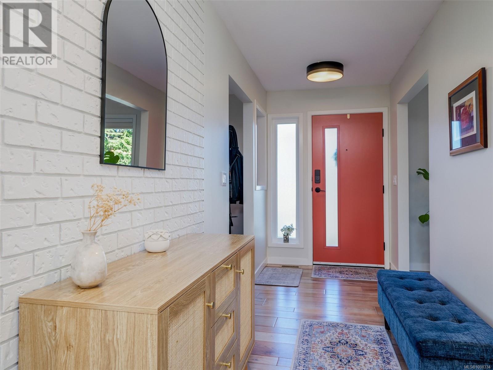 1099 Marin Park Dr