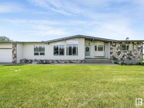 54320 Hwy 2 Rural Sturgeon County AB T8T1T1