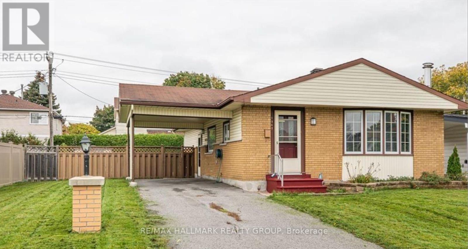 Photo 1 of 19 — A - 1387 SAULT STREET Unit A, Ottawa, ON K1E1G8