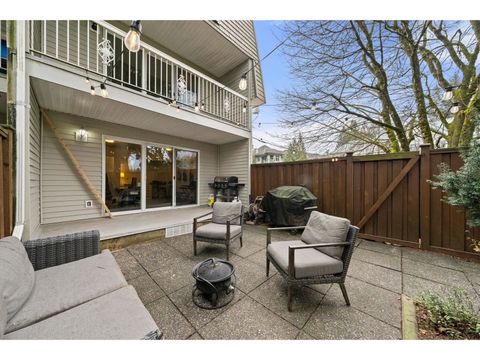 1 33293 E BOURQUIN CRESCENT Abbotsford BC V2S1Y2
