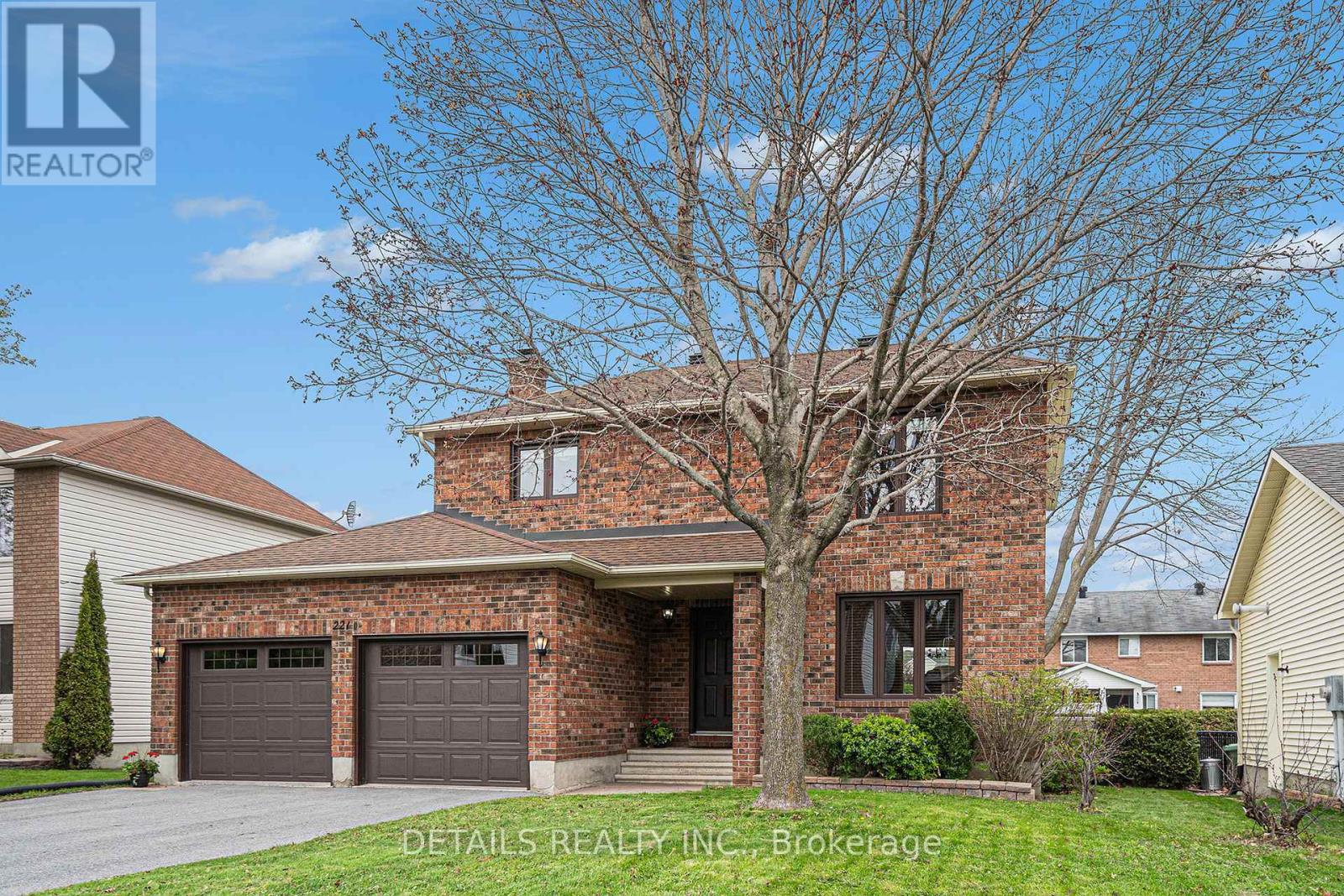 221 MACDOUGALL STREET