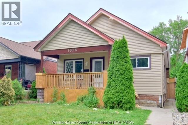1076 JANETTE AVENUE Unit# LOWER