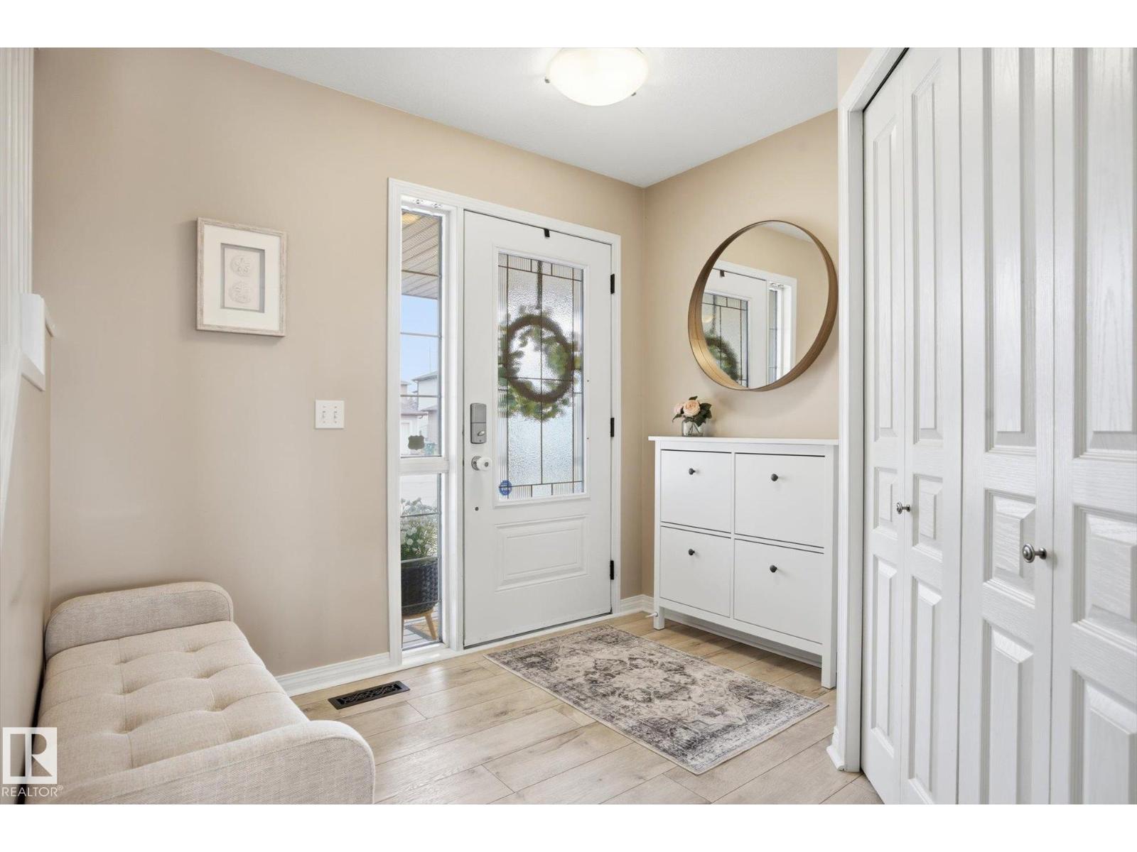 33 GRAYRIDGE CR