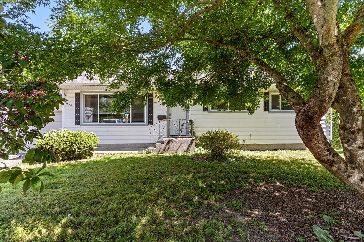 9740 CARLETON STREET|Chilliwack Proper East