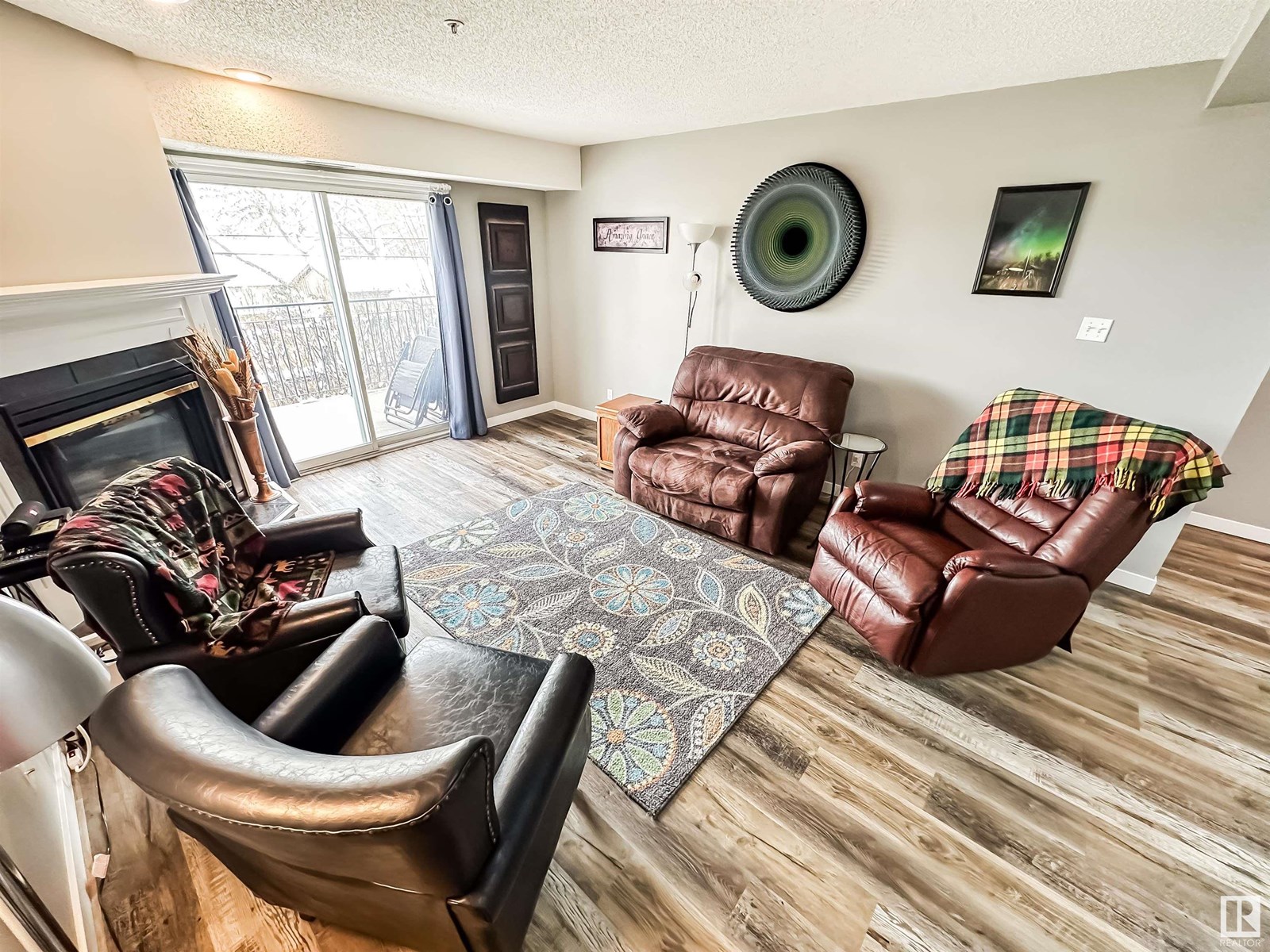 #303 9131 99 ST NW