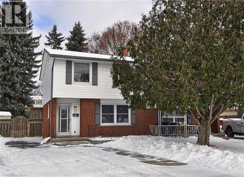 79 GAIL Street Cambridge ON N1R8B4