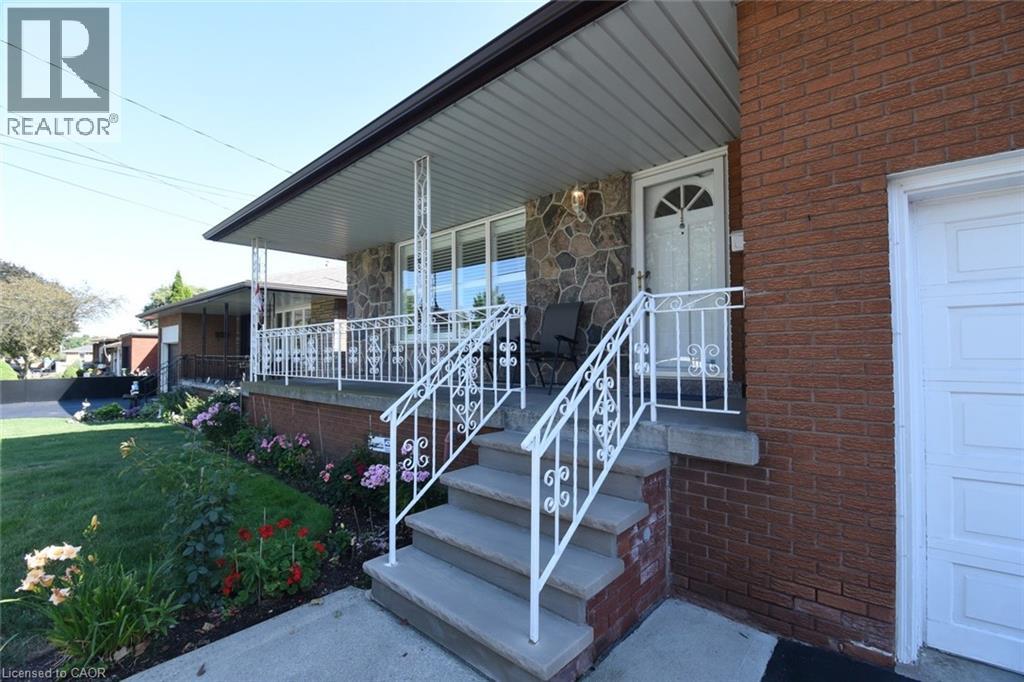 36 ABBINGTON Drive