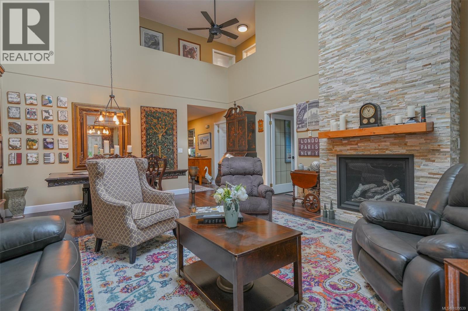 5272 Arbour Cres