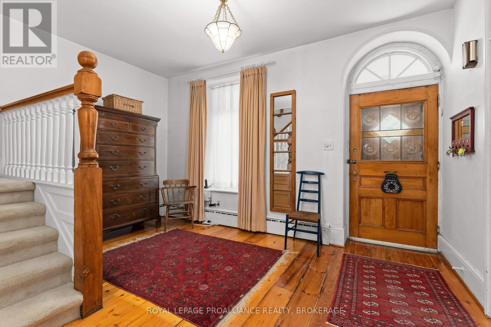 2 ALWINGTON AVENUE