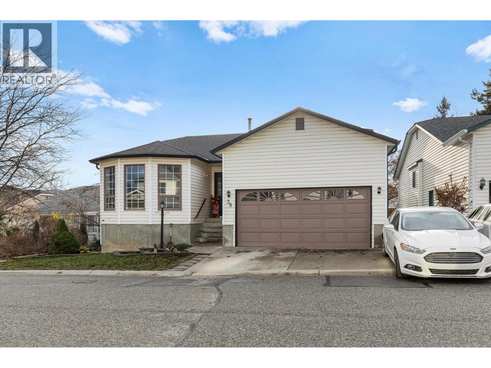 555 Glenmeadows Road Unit# 38