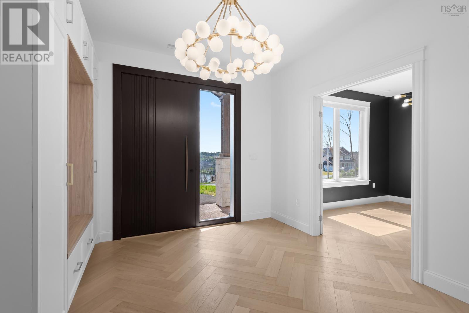 195 Carmel Crescent - Photo 4