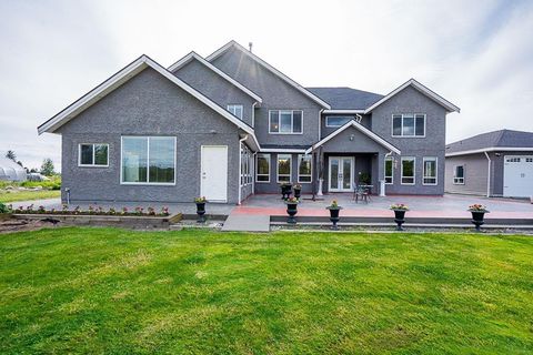8415 184 STREET Surrey BC V4N6G4
