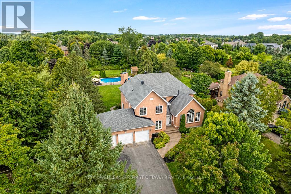 5525 PETTAPIECE CRESCENT
