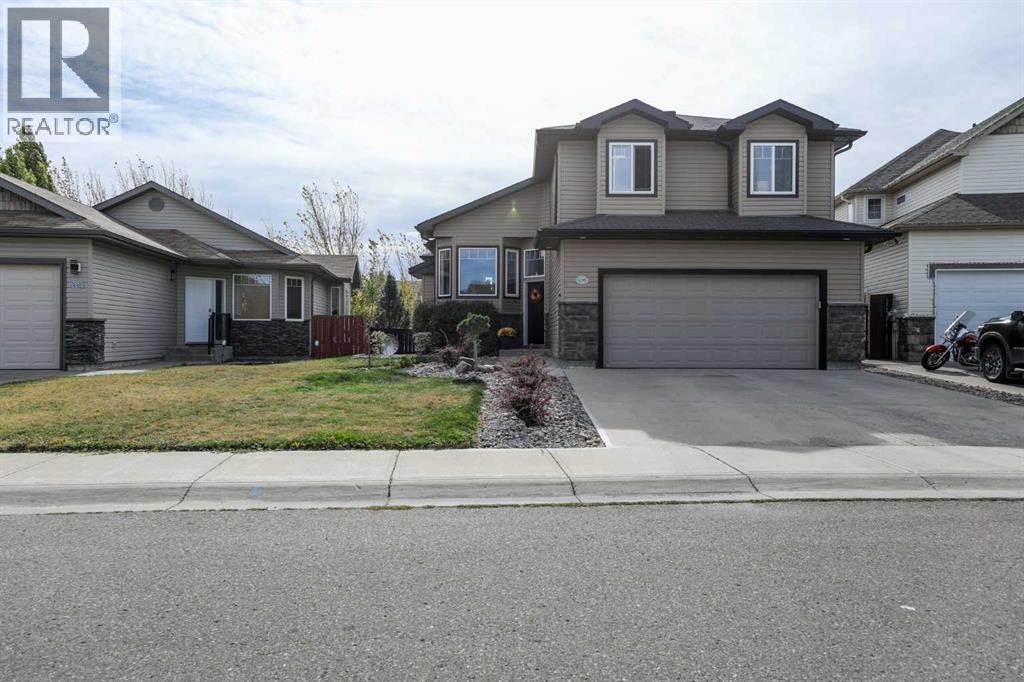436 Mt Sunburst Crescent W