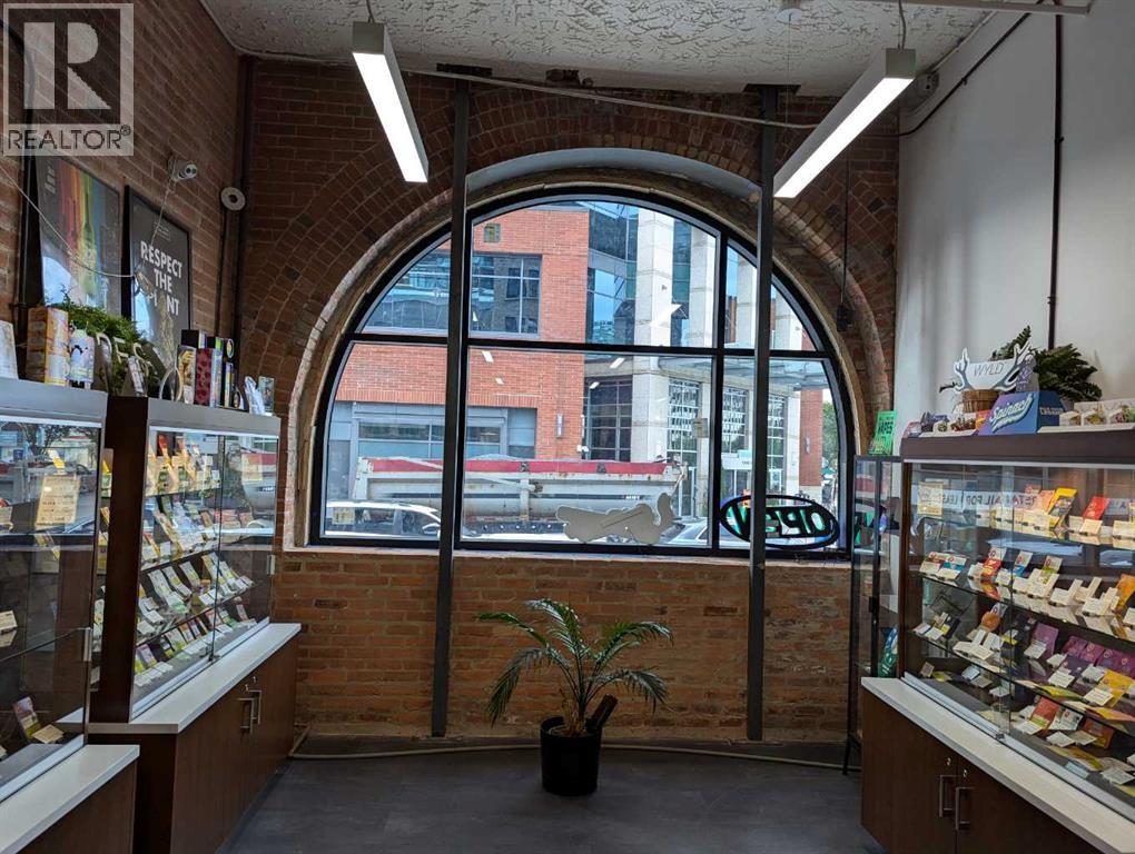 101+105, 206 11 Avenue SE