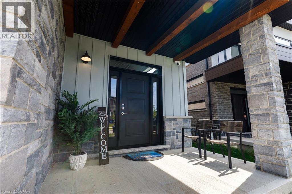 581 DOONWOODS Crescent