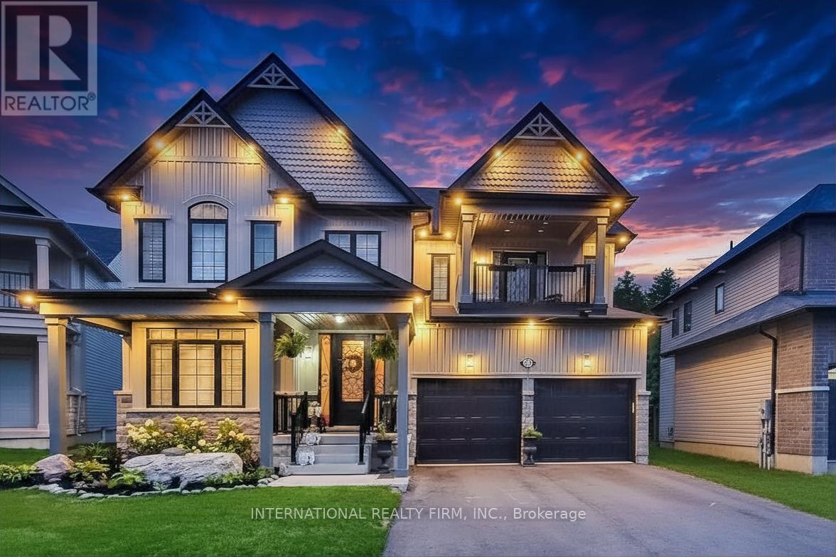 82 HENNESSEY CRESCENT