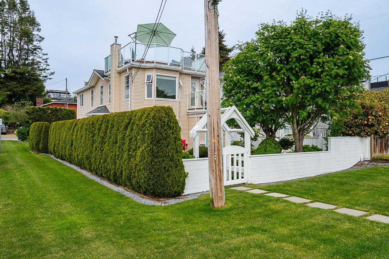 15549 VICTORIA AVENUE