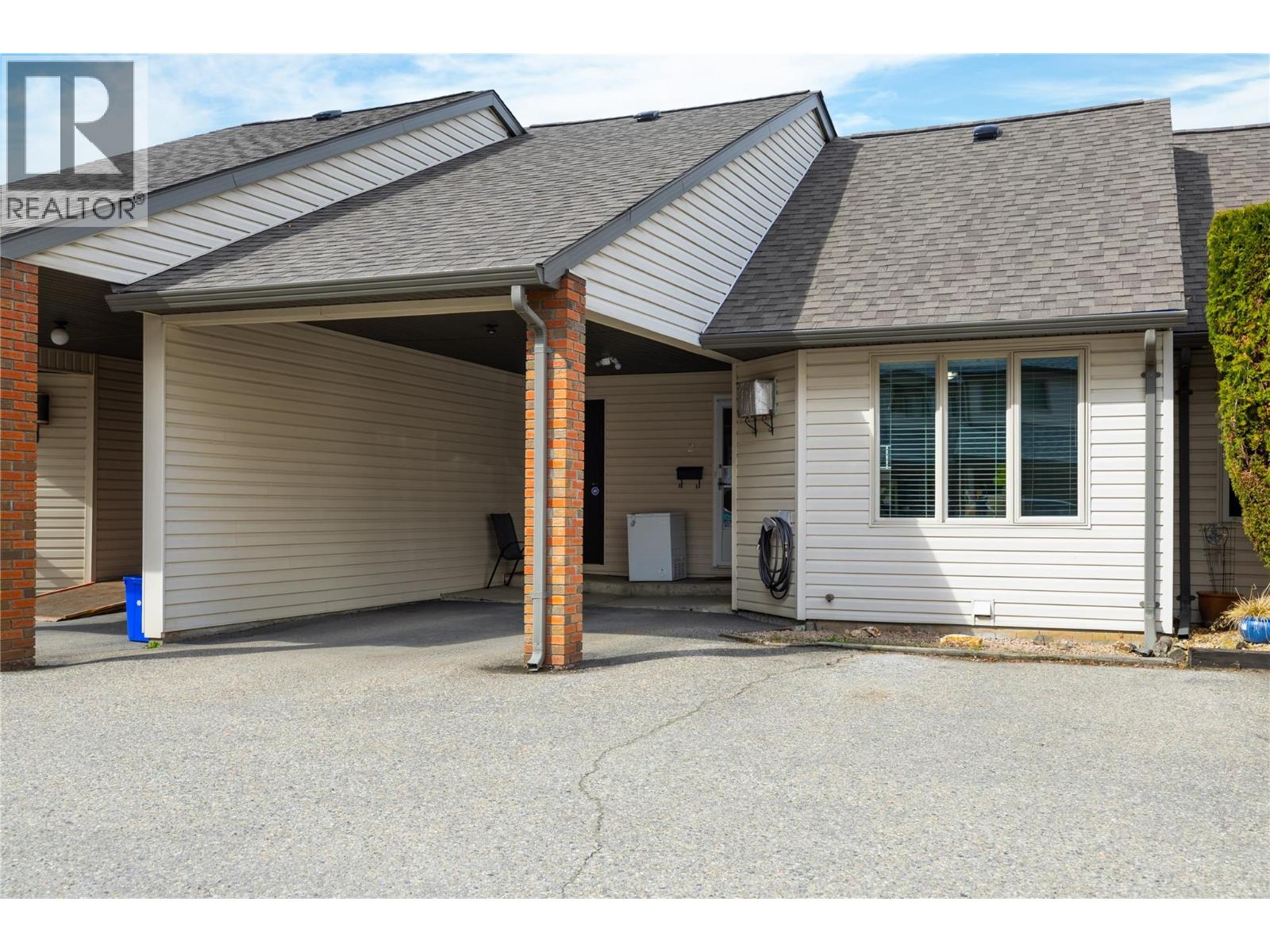 4004 24 Avenue Unit# 2