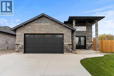 199 THOMAS AVENUE Wallaceburg ON N8A5H6