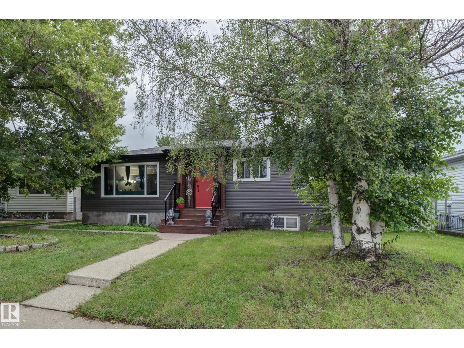 13211 77 ST NW