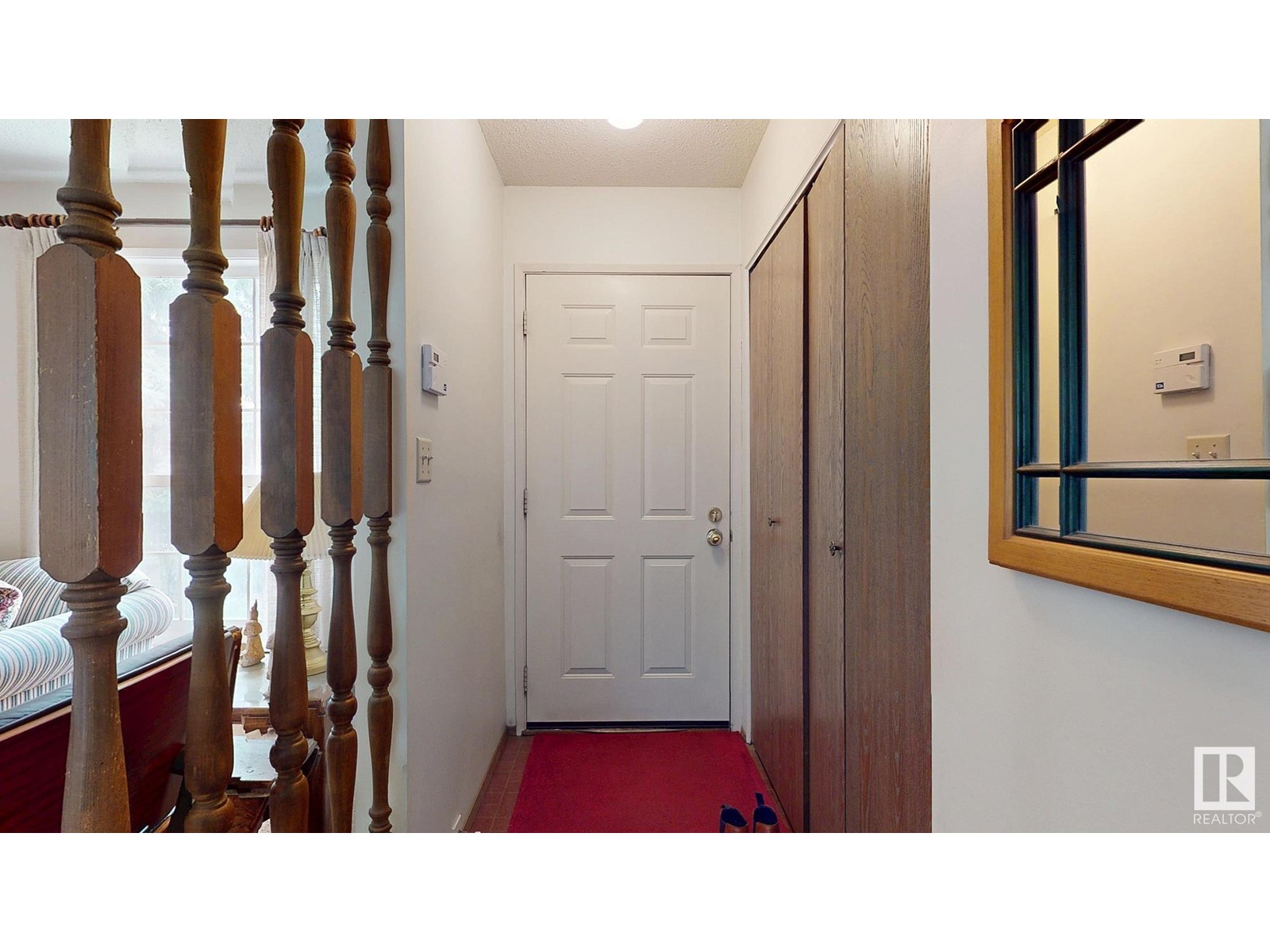 18504 71 AV NW