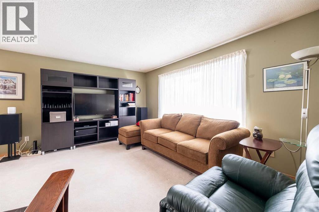 116 Dovercrest Way SE