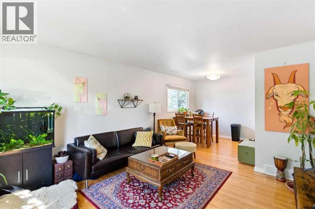 479 Northmount Drive NW