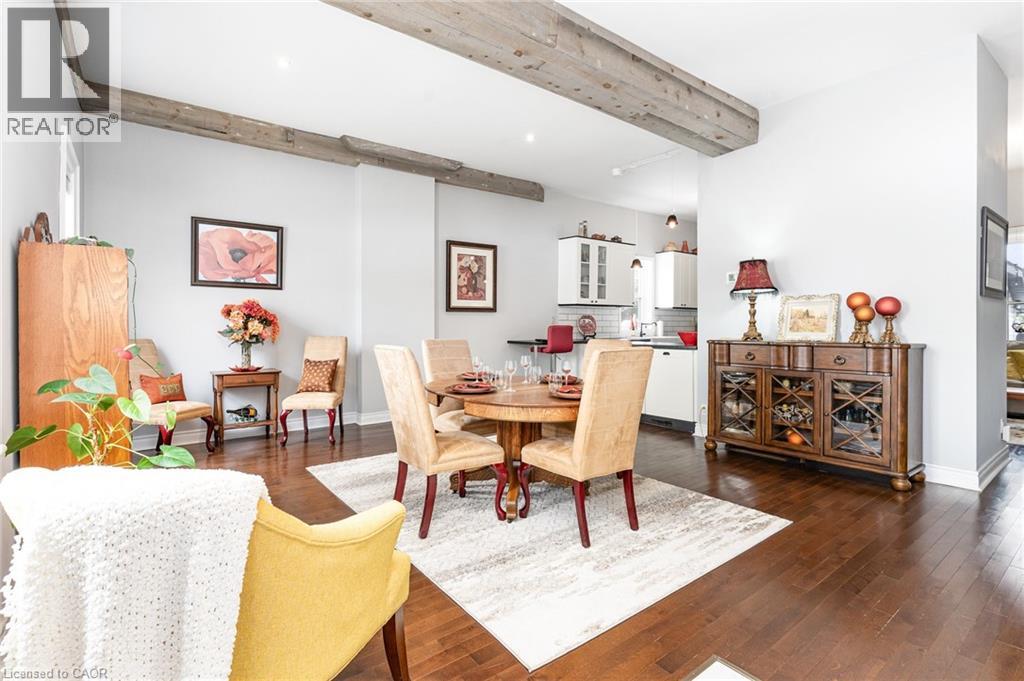 292 W LAMBTON Street W