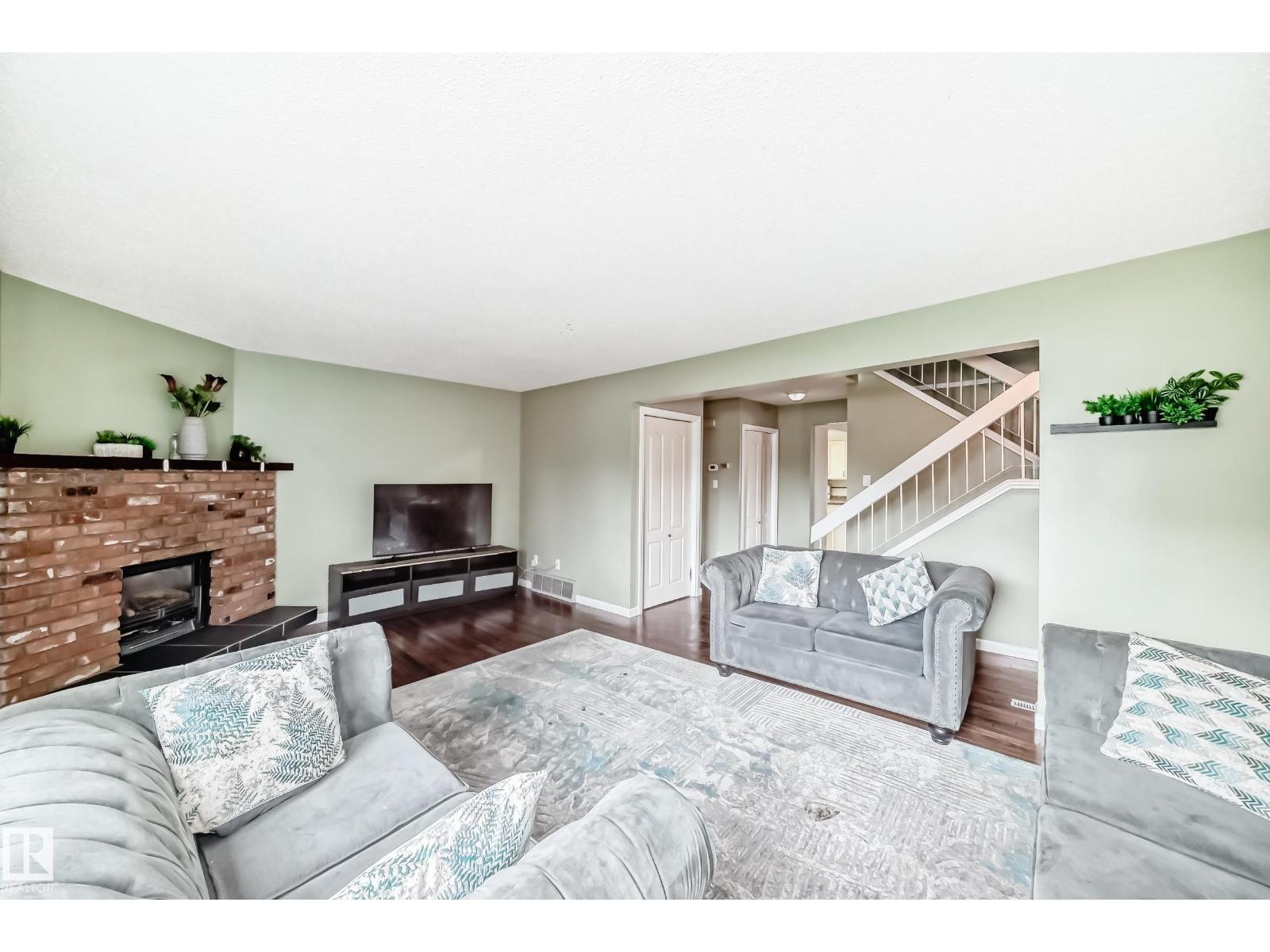 13621 28 ST NW