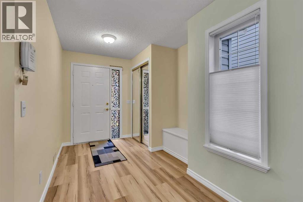 140 Valley Ridge Heights NW