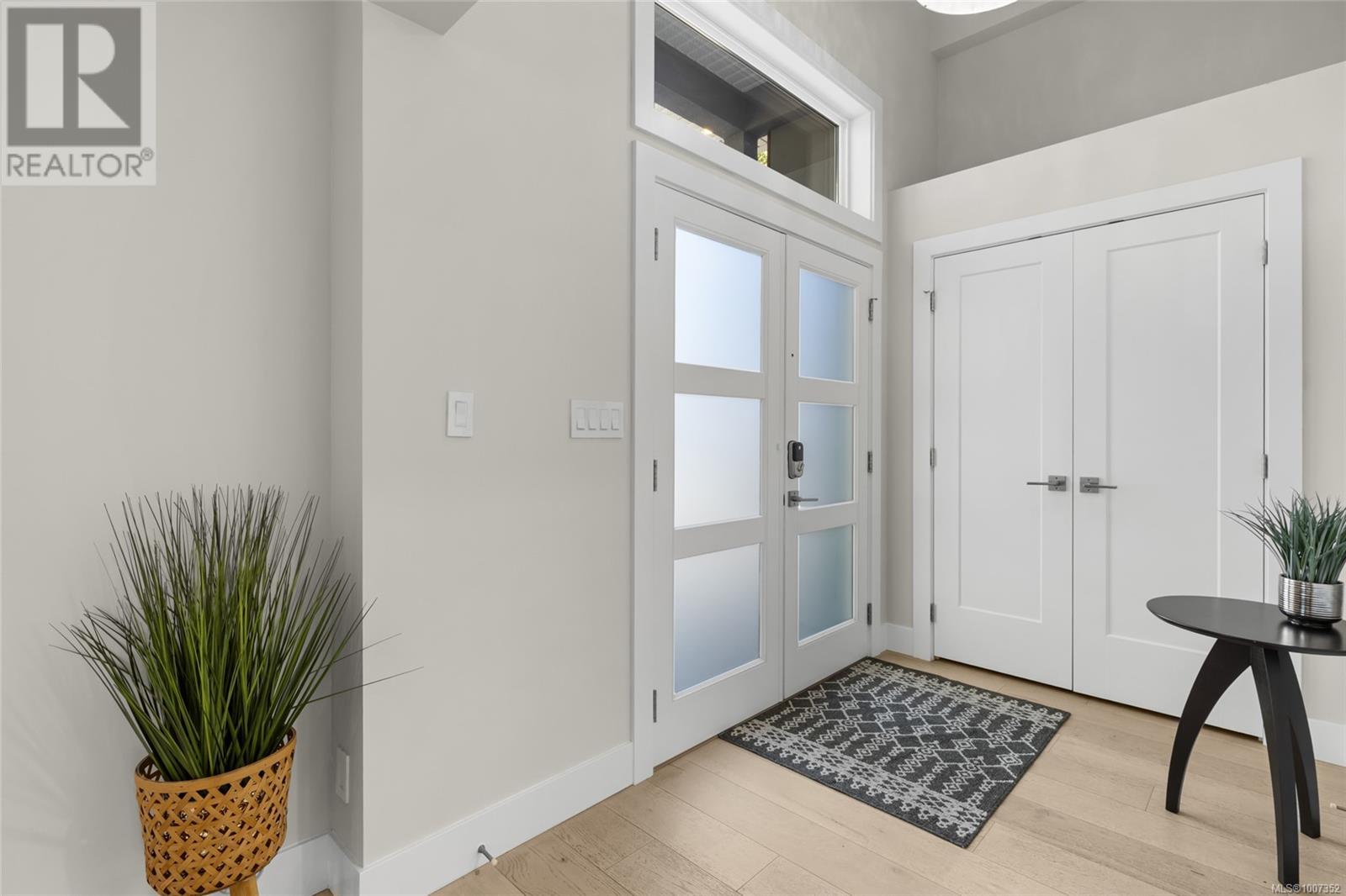 4238 Hayden Crt