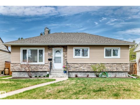 10652 144 ST NW NW Edmonton AB T5N2V6