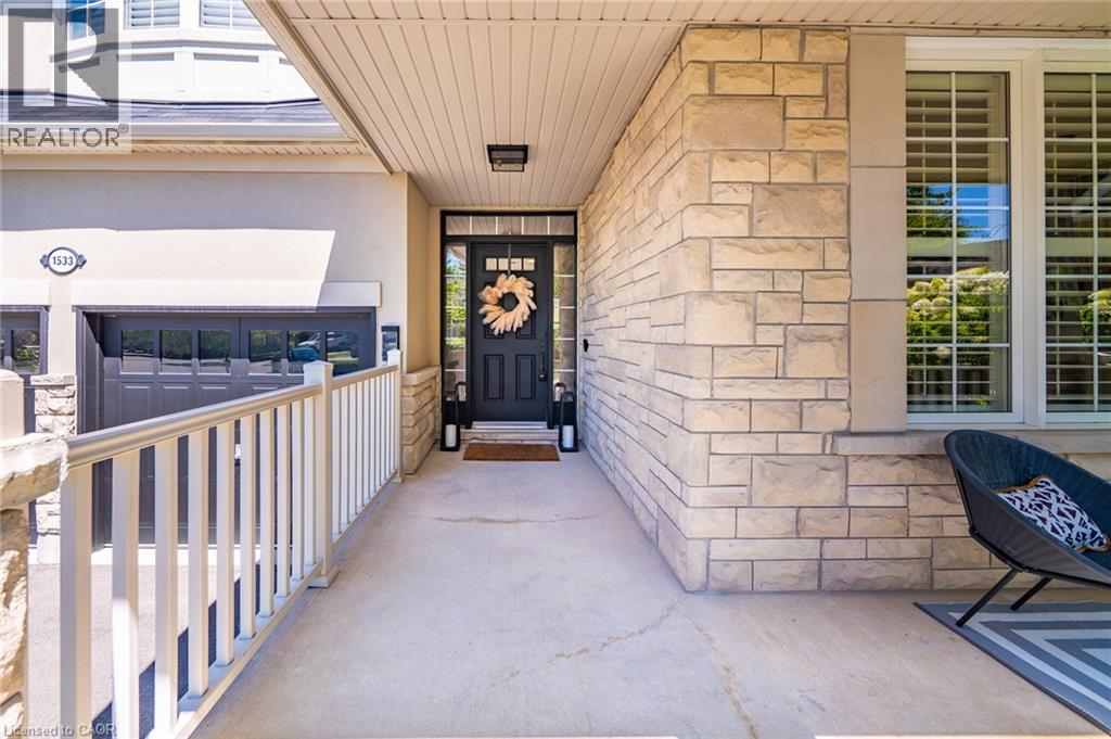 1533 MORSE Place