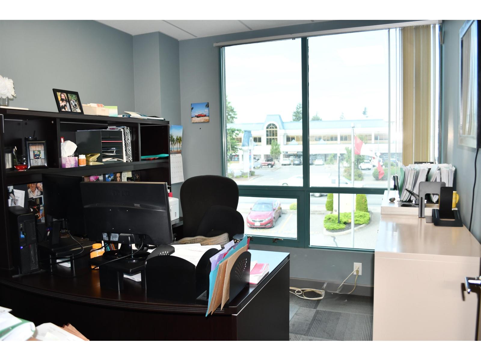 201 2692 CLEARBROOK ROAD