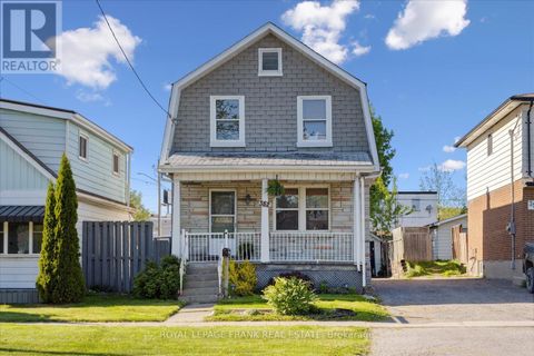 352 PINE AVENUE Oshawa (Vanier) ON L1J2H4