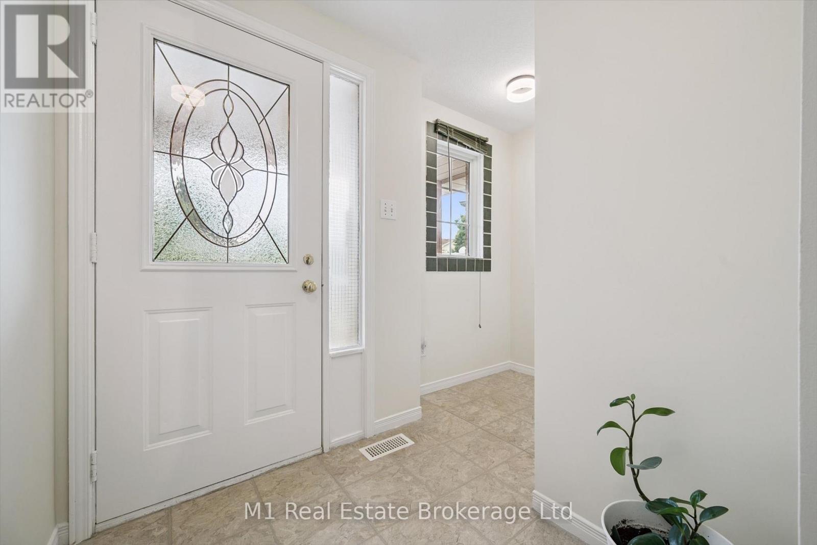 72 ORCHID CRESCENT