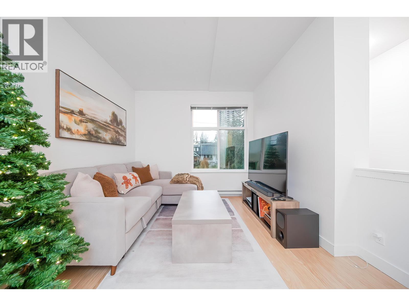 206 7250 18TH AVENUE