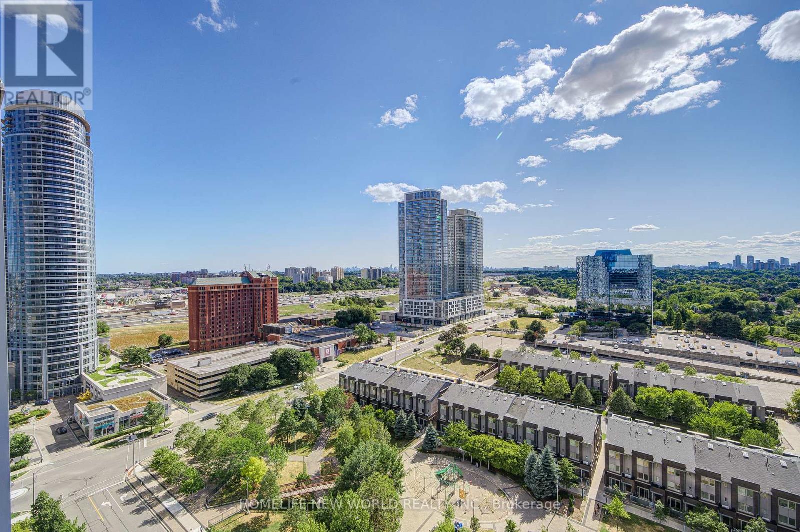 1815 - 181 VILLAGE GREEN SQUARE E