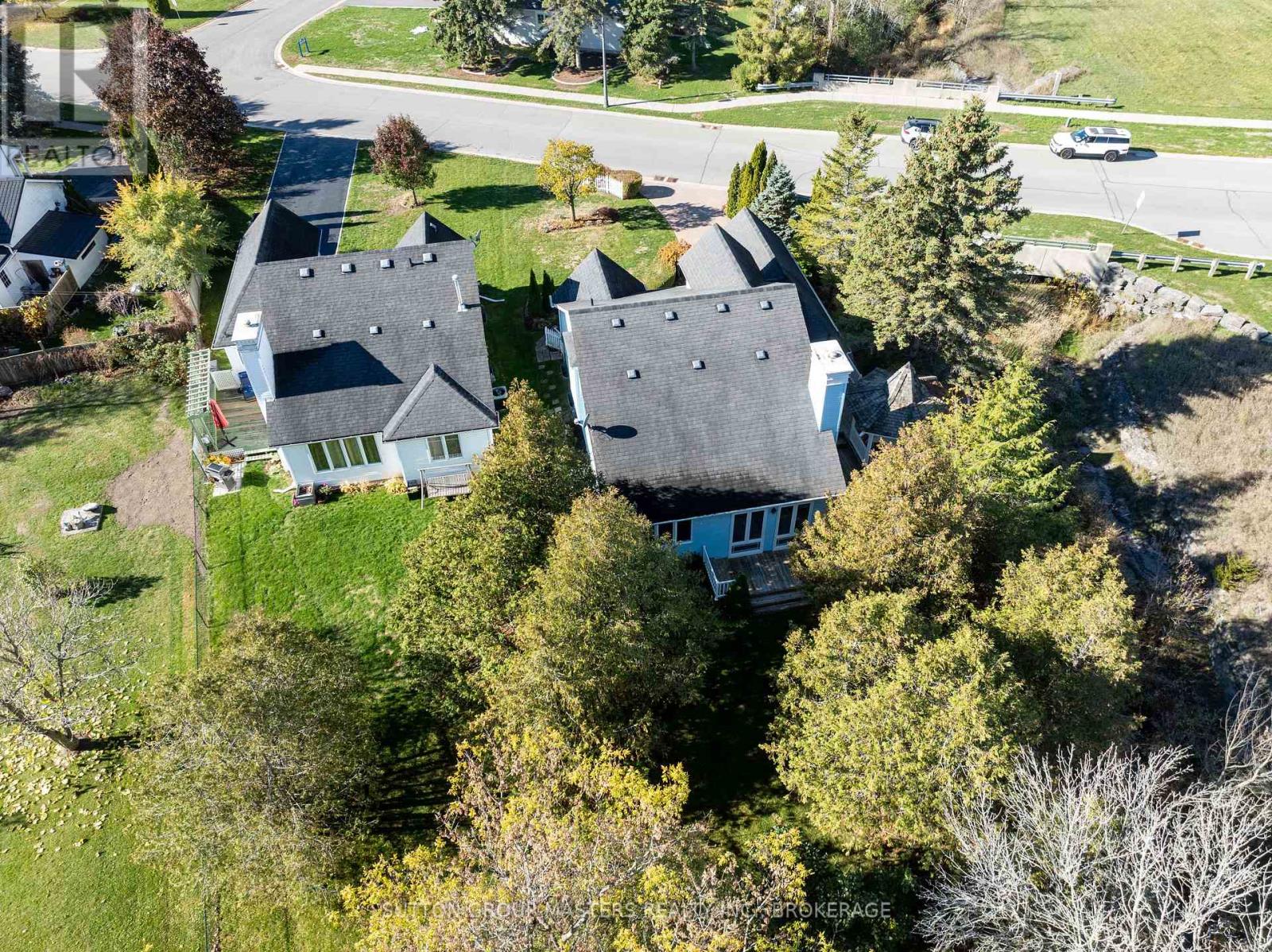 17 COUNTRY CLUB DRIVE