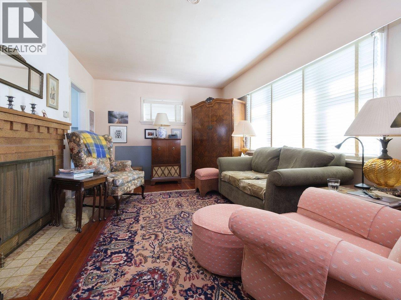 8510 MONTCALM STREET