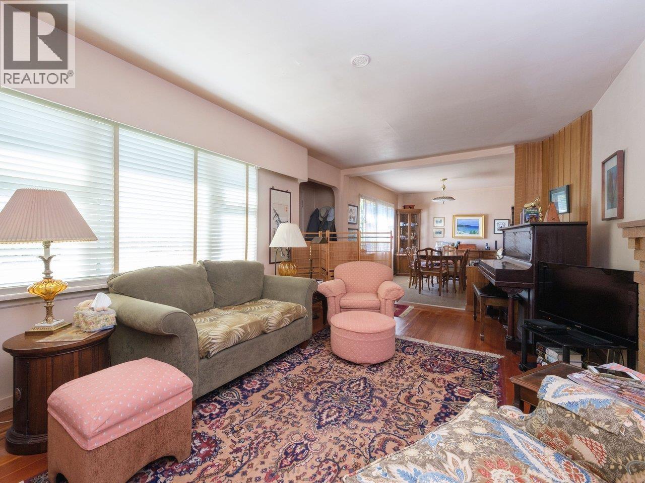 8510 MONTCALM STREET