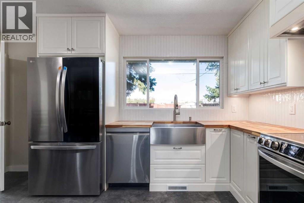 840 Raynard Crescent SE