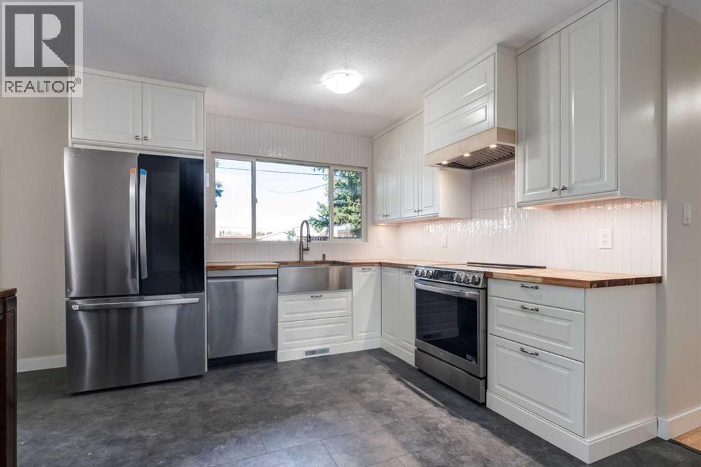 840 Raynard Crescent SE