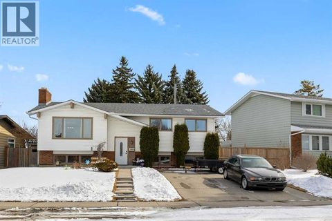 436 Queen Charlotte Road SE Calgary AB T2H4H7