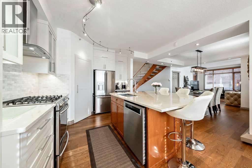 114, 930 Centre Avenue NE