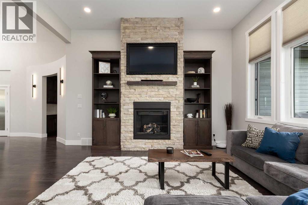 328 Stonecrest Place W