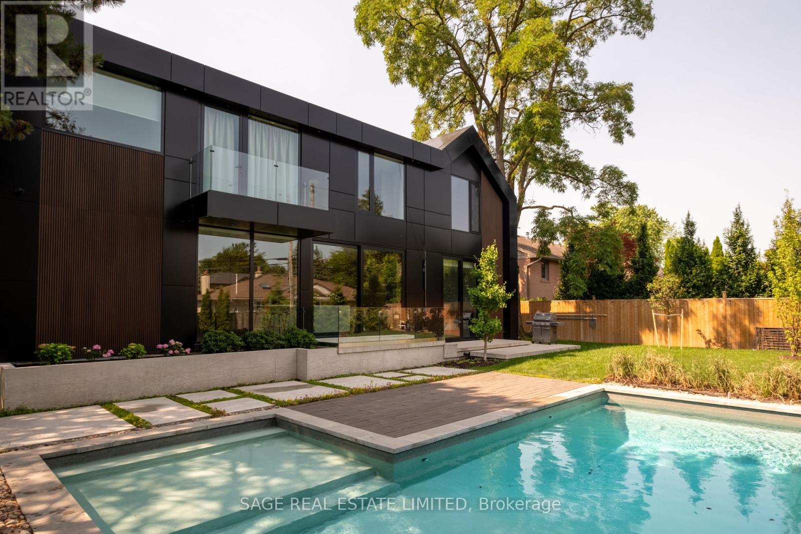 38 RAVENSBOURNE CRESCENT
