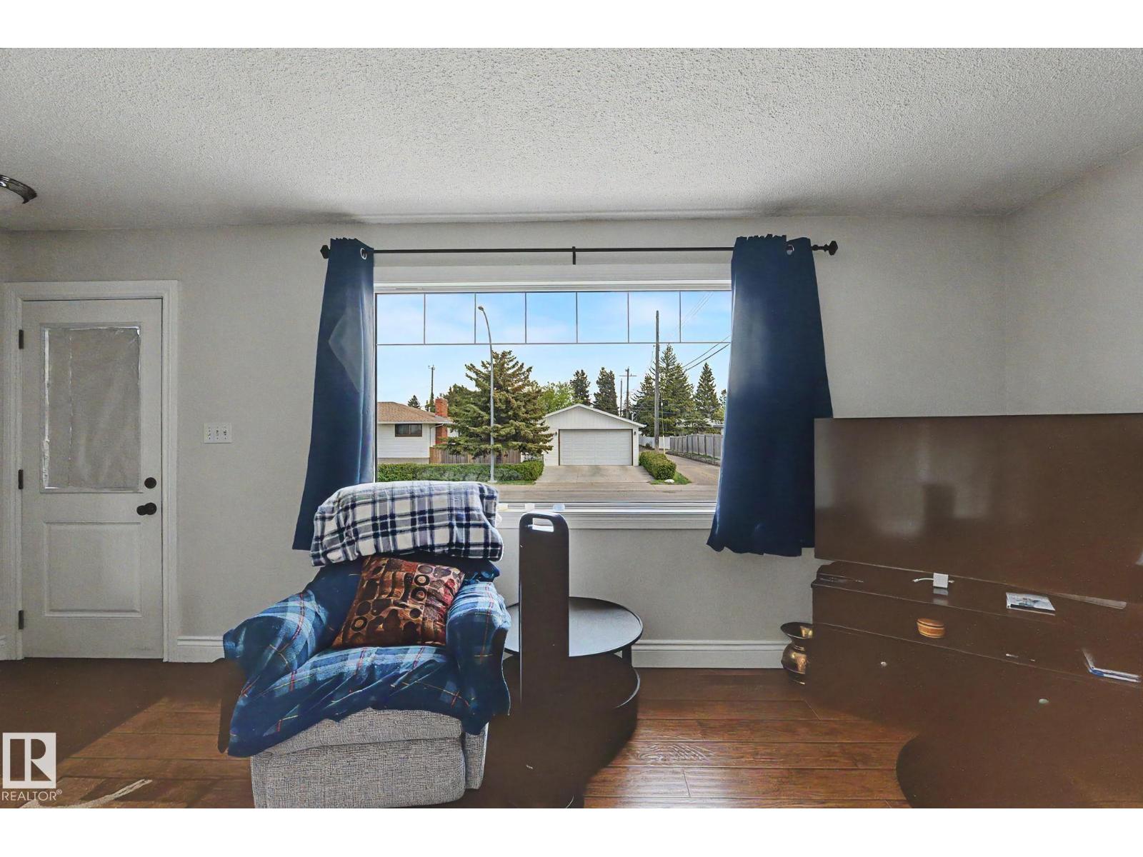 13548 123 ST NW